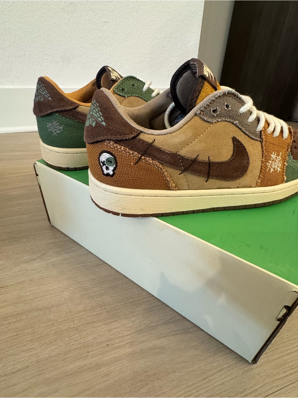 Jordan 1 Zion Williamson Voodoo - Picture 2 of 4